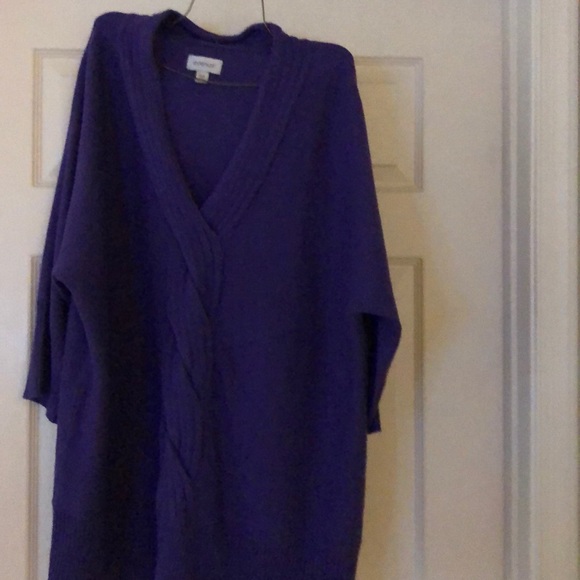 Purple sweater - Picture 2 of 2